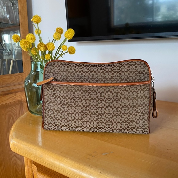 Authentic COACH Signature Canvas/Leather Beige/Brown Large Pouch/Clutch - Picture 2 of 6